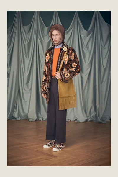 Look 54